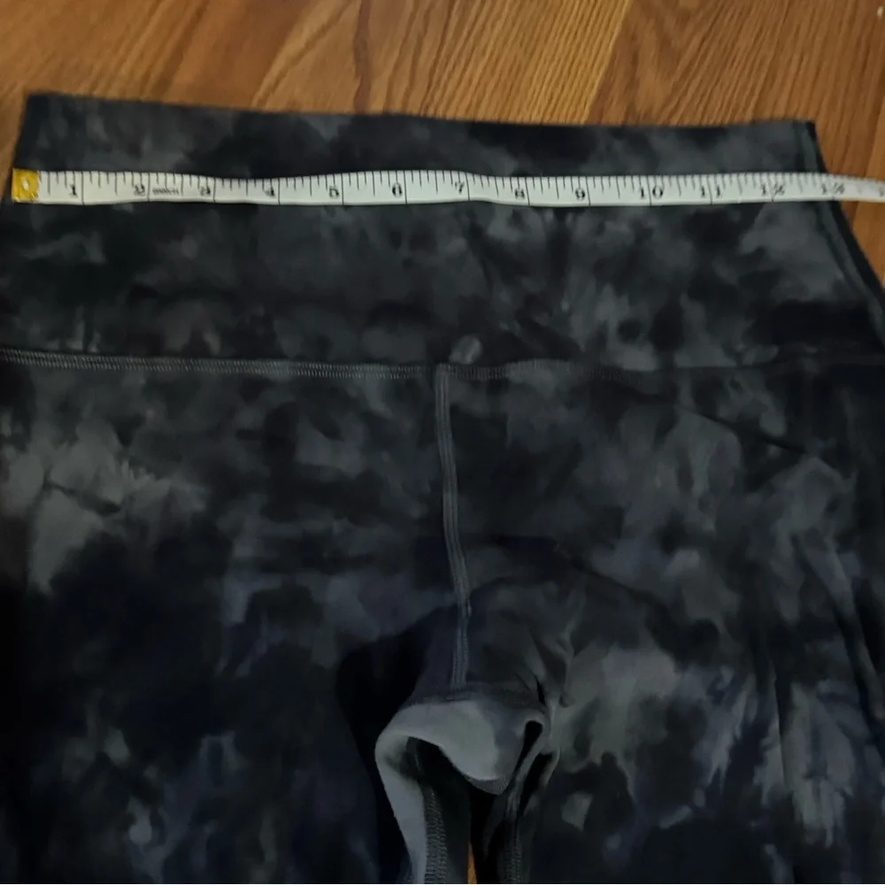 Lululemon‎ Black Women’s Tie-Dye Ankle Leggings SZ 6 Athletic Stretch Sporty